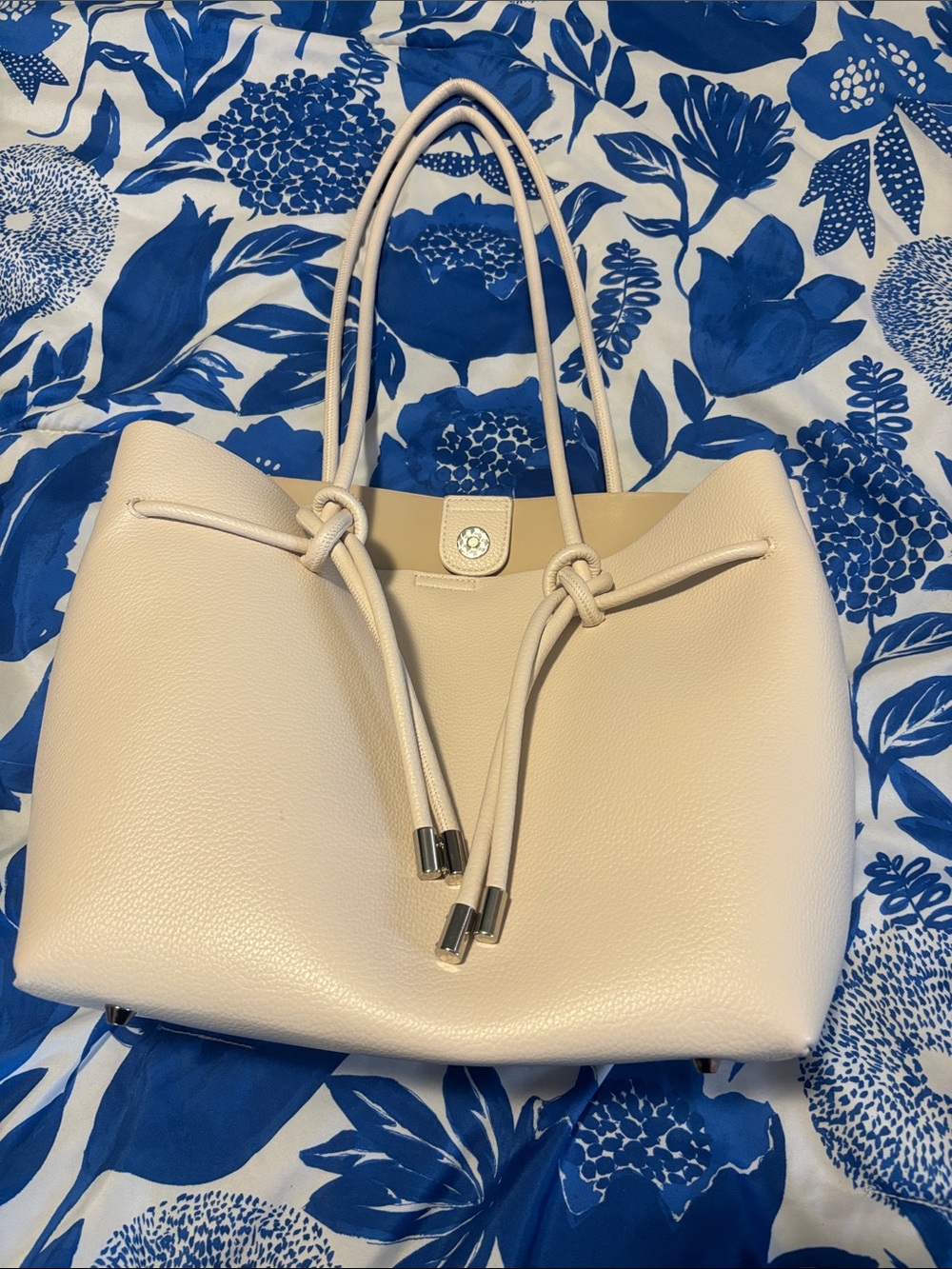 Source Unknown Cream Pebbled Drawstring Tote